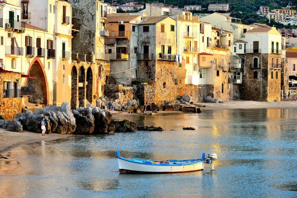 Lavatoioflats Casa Sul Mare E Sul Lavatoio Medievale A 切法卢 外观 照片