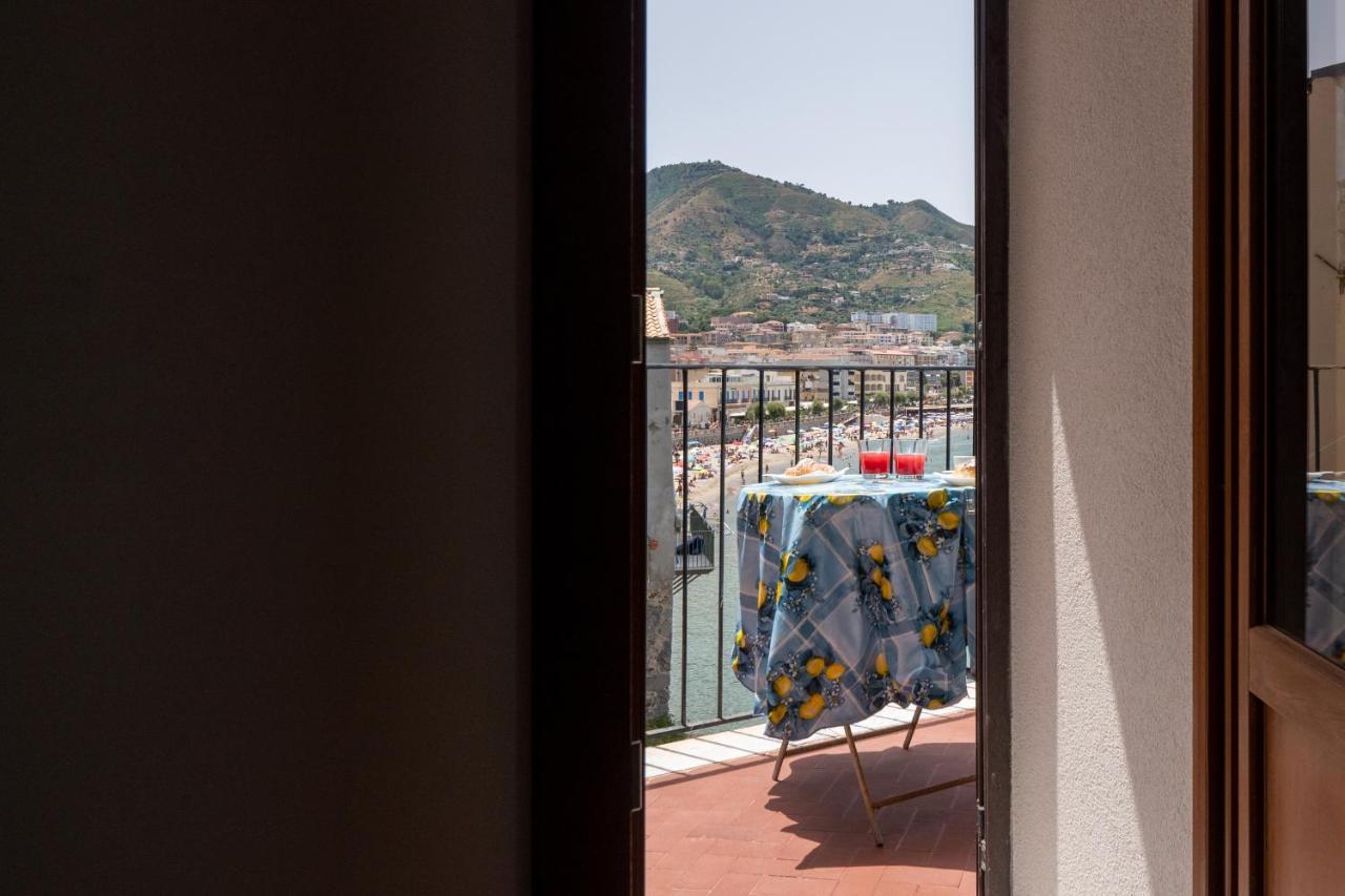Lavatoioflats Casa Sul Mare E Sul Lavatoio Medievale A 切法卢 外观 照片
